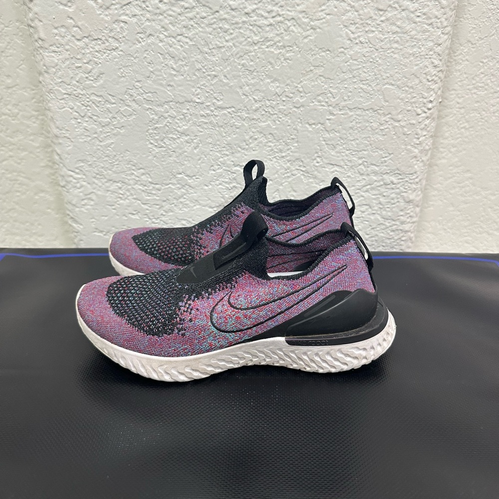 Nike epic phantom react flyknit for kids, size 3.5